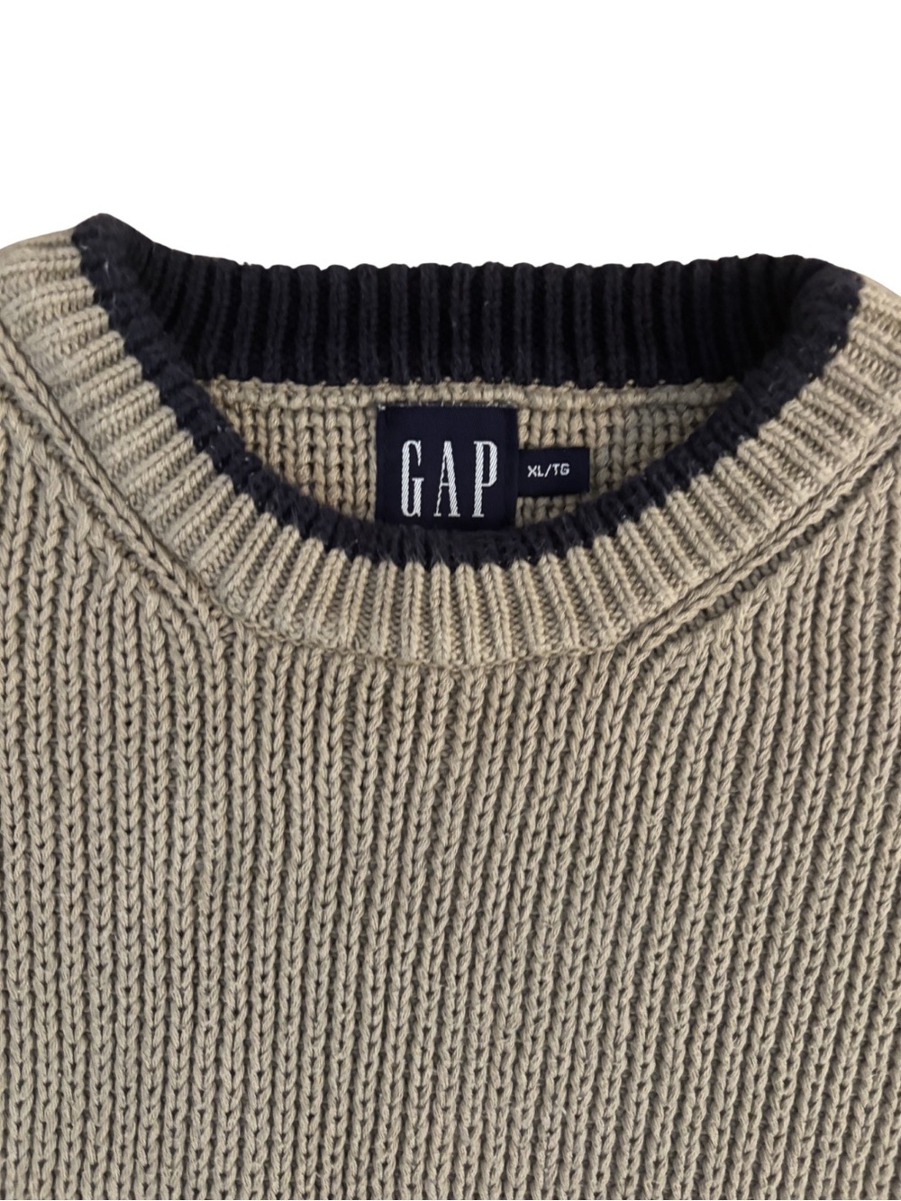 1990βs GAP Beige Ribbed Sweater - Picture 2 of 3